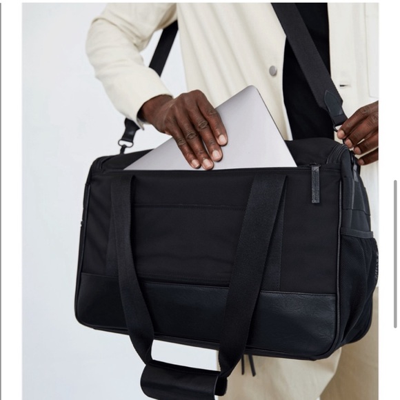 Beis Hanging Duffle - Picture 2 of 6